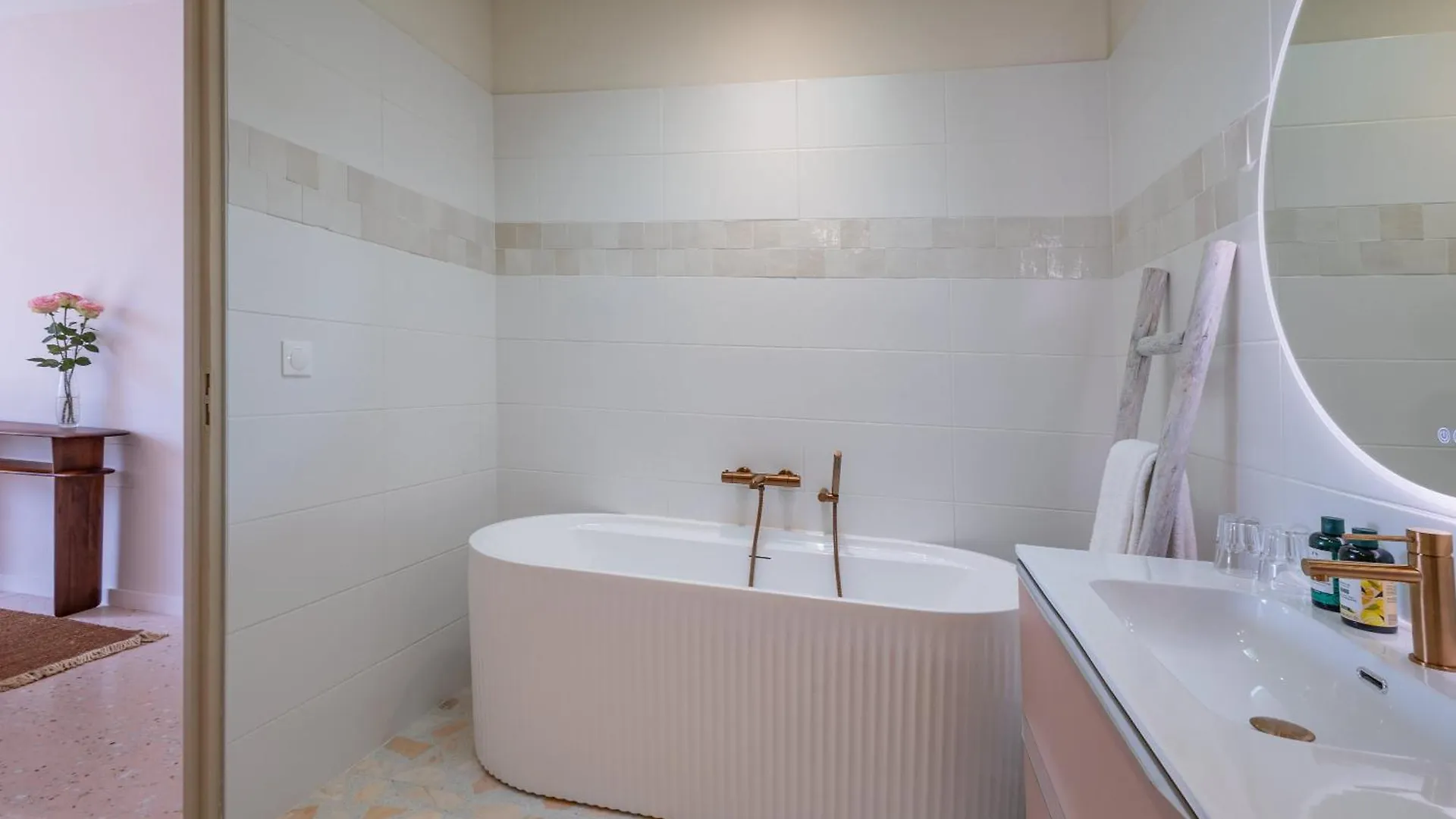Le Mas Gascon - Maison De Vacances 4 Etoiles Avec Piscine Et Vue Proche De Lectoure Marsolan 0*,  France