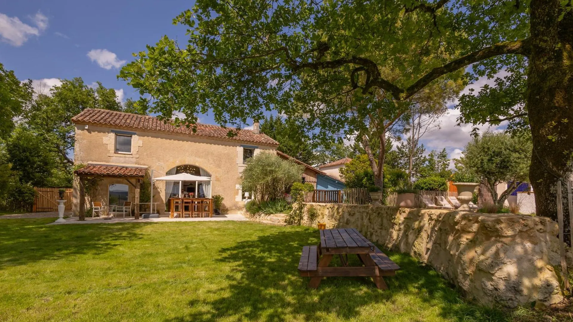 Le Mas Gascon - Maison De Vacances 4 Etoiles Avec Piscine Et Vue Proche De Lectoure Marsolan 0*,  France